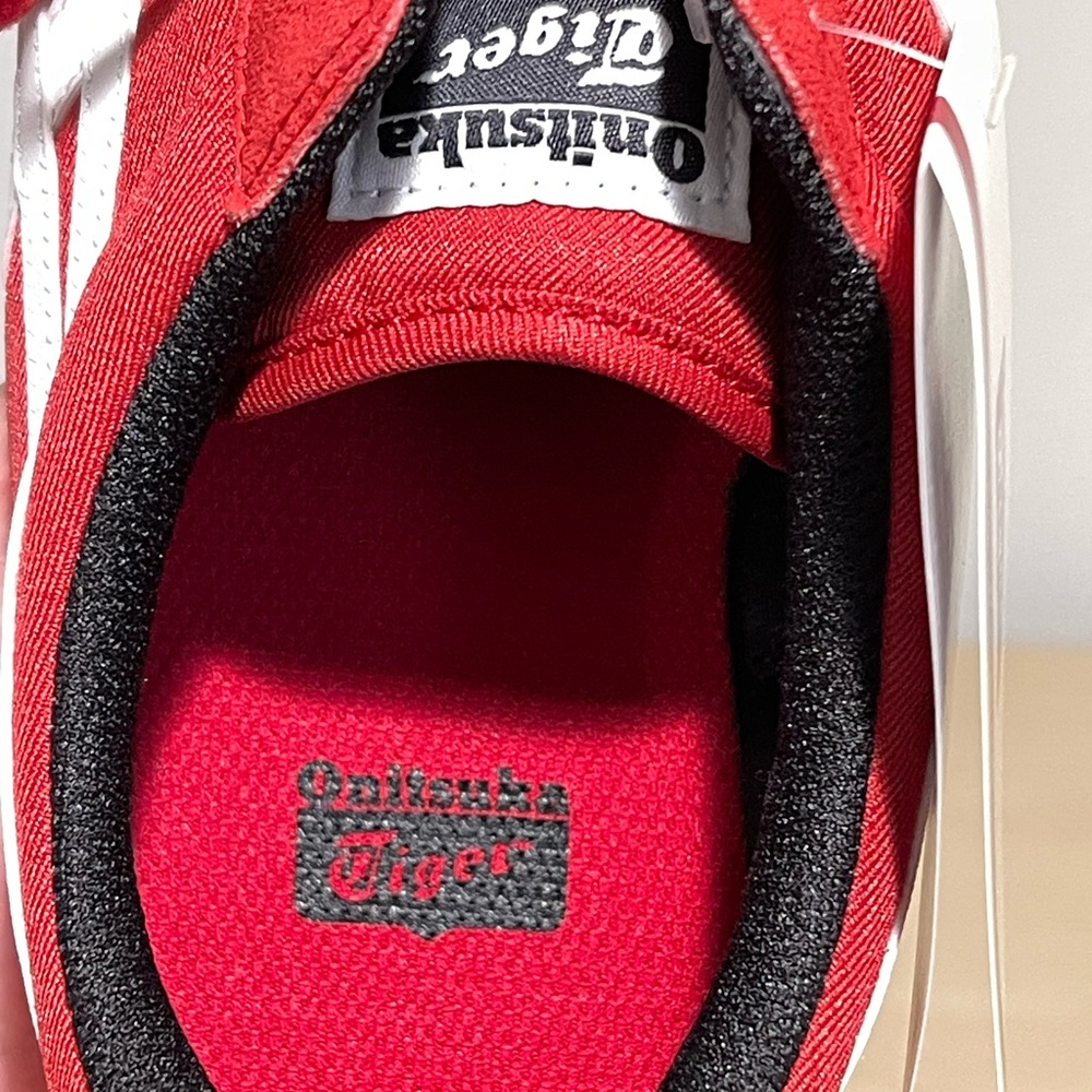 Onitsuka Tiger Black Shoe Box - Picture 10 of 12